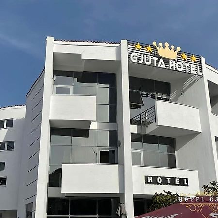 Hotel Gjuta Farke e Madhe エクステリア 写真