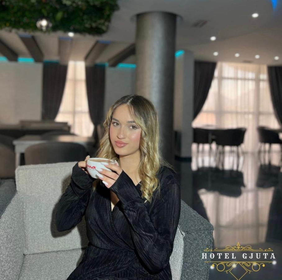 Hotel Gjuta Farke e Madhe エクステリア 写真