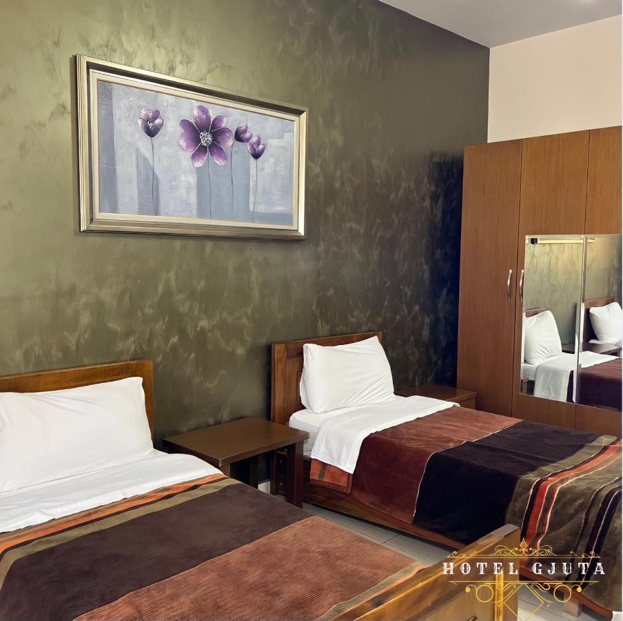 Hotel Gjuta Farke e Madhe エクステリア 写真