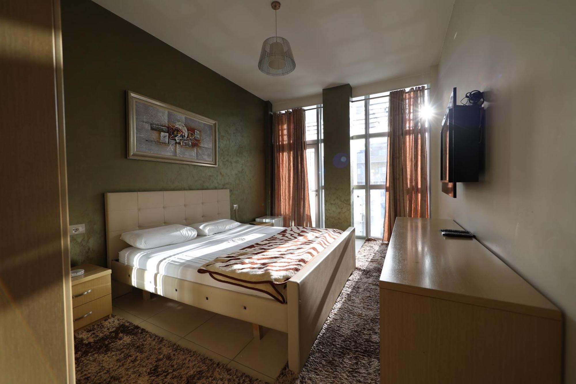 Hotel Gjuta Farke e Madhe エクステリア 写真
